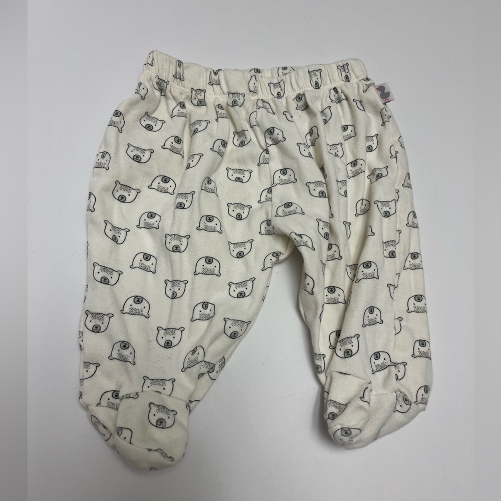 ♥️ FREE with any purchase 🙏🏽 adorable baby pants size 6-9m